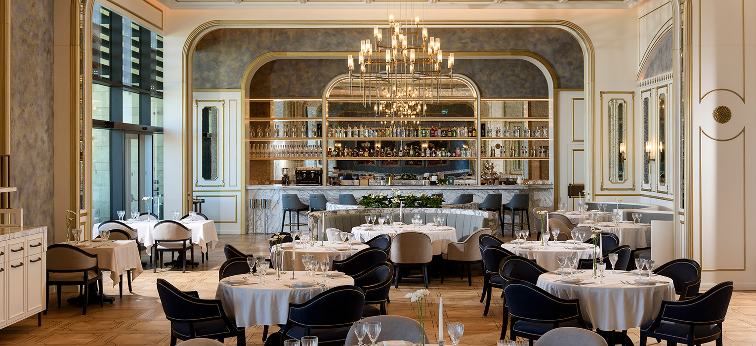 REGNUM THE CROWN EVA 05 Slider