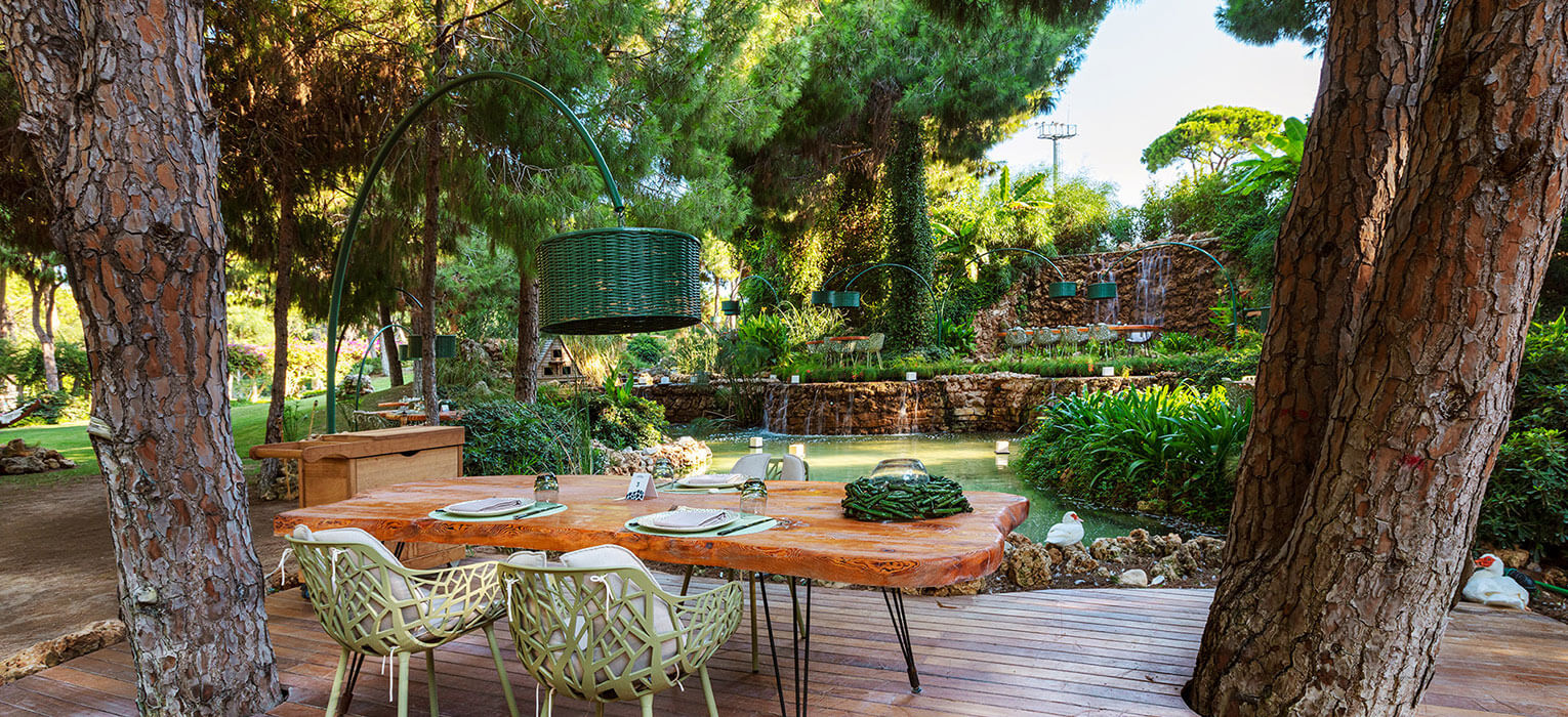 Regnumcarya Ubon Tai Restoran Slider