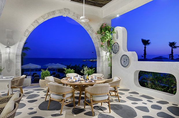 REGNUM THE CROWN NIKOS 14(2) Card