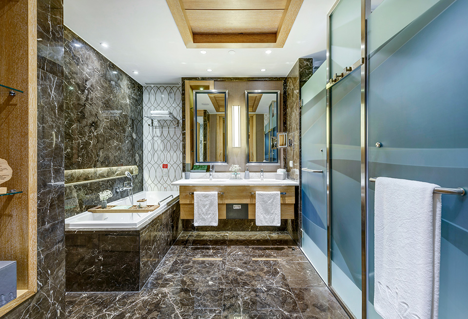 Regnumcarya Jadesuite Bathroom 05