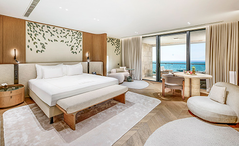 Regnum The Crown Crown Horizon Suite French Bedroom 01 Card